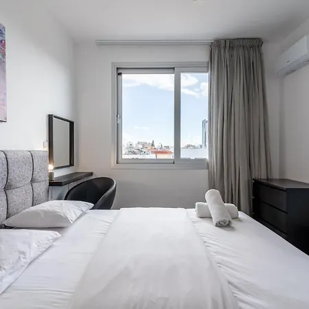 Sunflower 1-bedroom In *