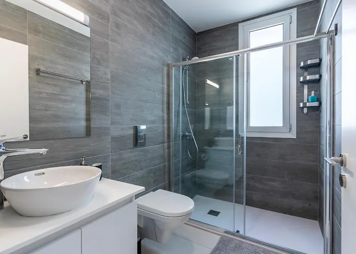 Апартаменти Sunflower 1-bedroom In *