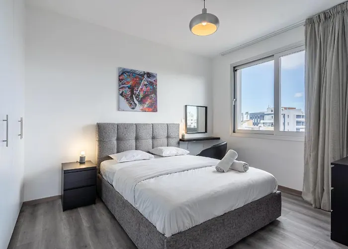 Sunflower 1-bedroom In