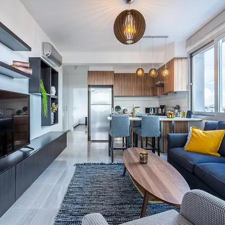 Sunflower 1-bedroom In Apartment Larnaca