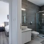 Sunflower 1-bedroom In Апартаменти Ларнака